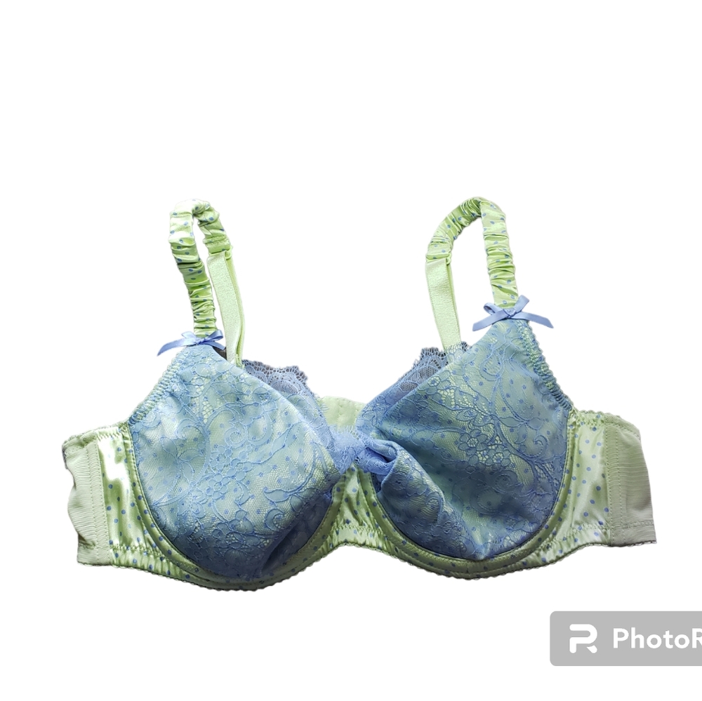 Cacique bra size 40C